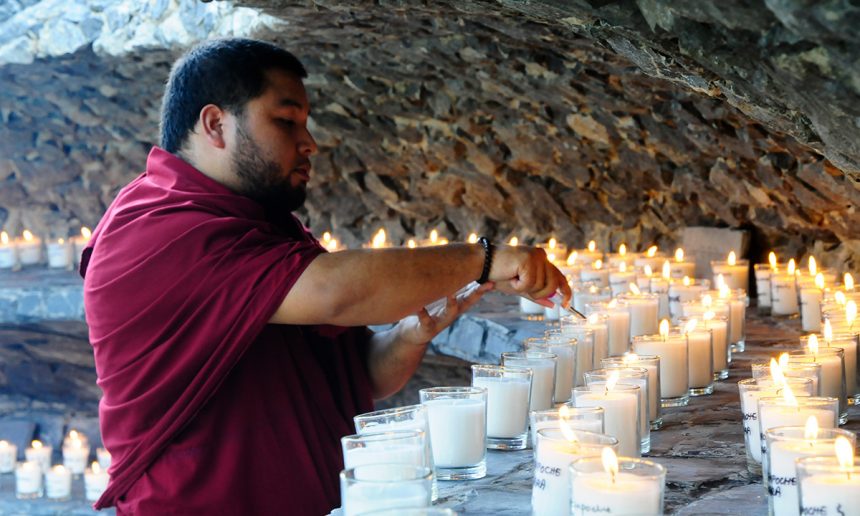 16 Arhats Puja & 3,000 Candle Lighting Ceremony