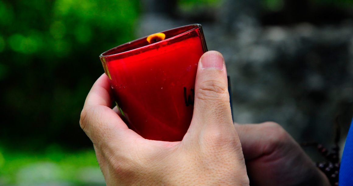 Offer Lights at Kechara Forest Retreat’s Holy Sites